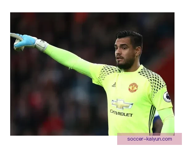 罗梅罗在阿根廷国家队表现稳健，备受关注的防线支柱。